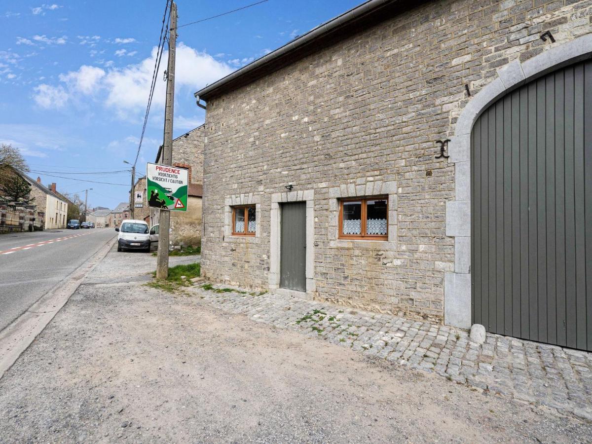 Charming Chalet In Beauraing With Fenced Garden Exterior photo